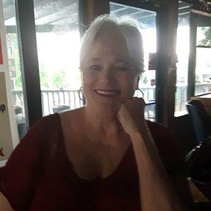 Meet your Posher, Beverly